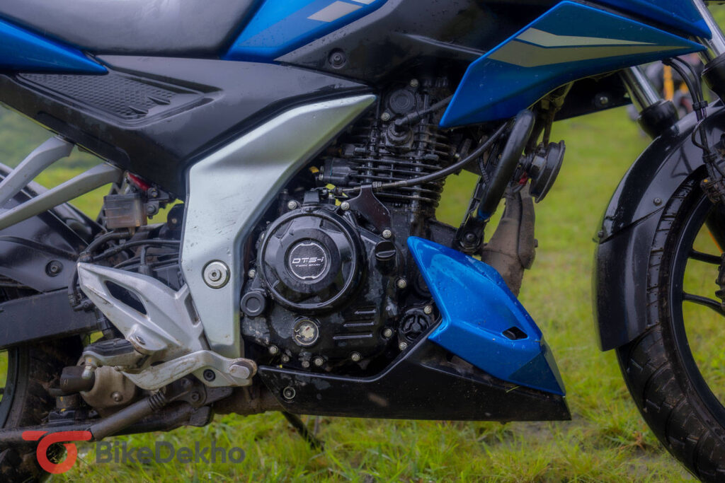 Bajaj Pulsar N160