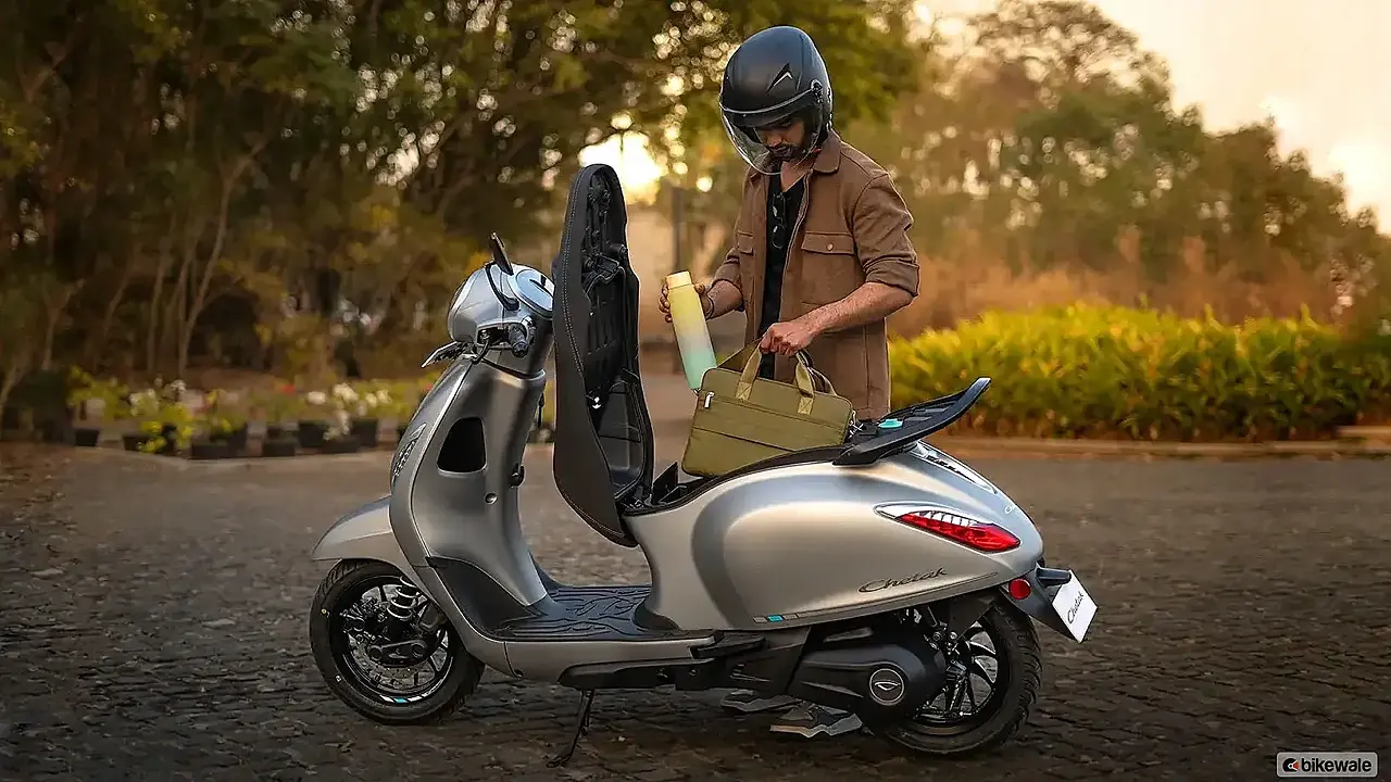 Bajaj Chetak 3503